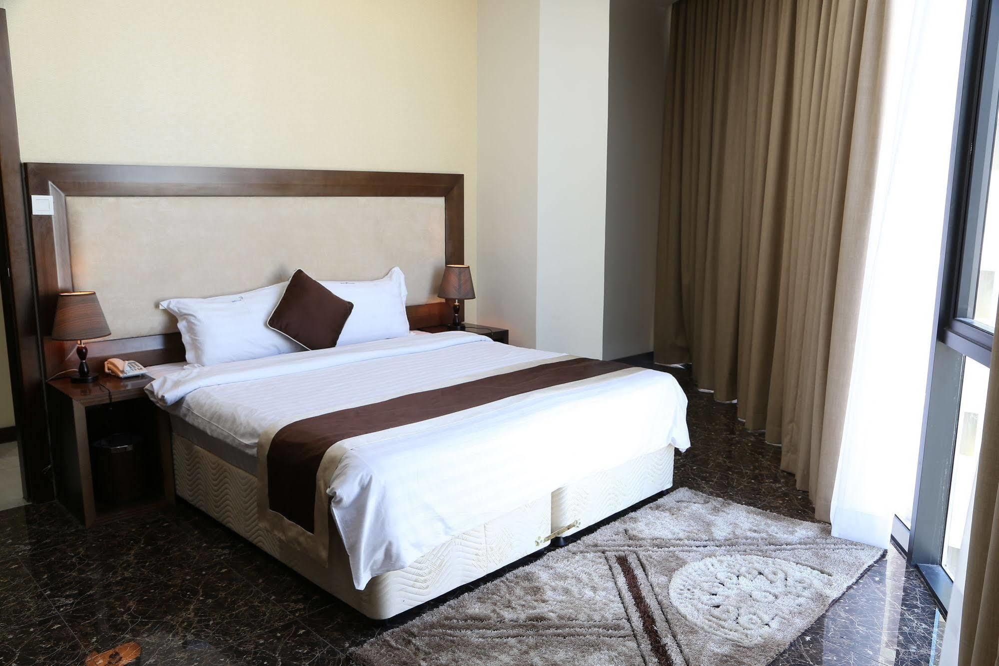 Belle Tower Luxury Apartments Manama Eksteriør billede